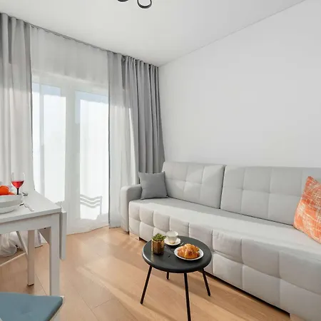 Modern Apartment With Parking Lodz Srebrzynska 12 By Heyrent Łódź